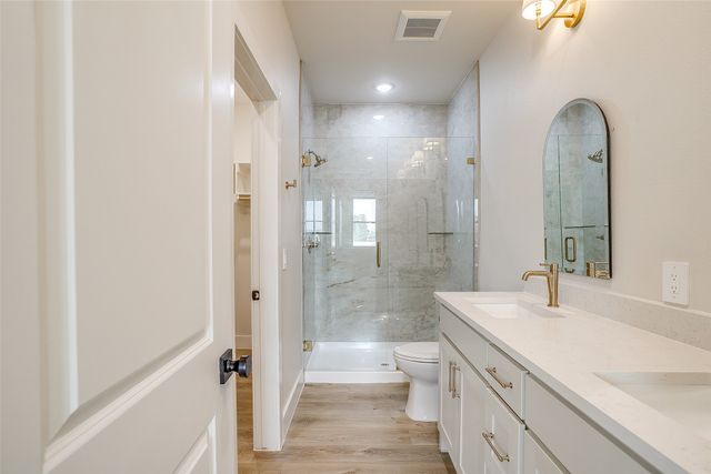 408 Foch Street 201, Fort Worth, TX 76107