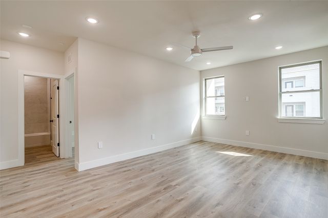 408 Foch Street 201, Fort Worth, TX 76107