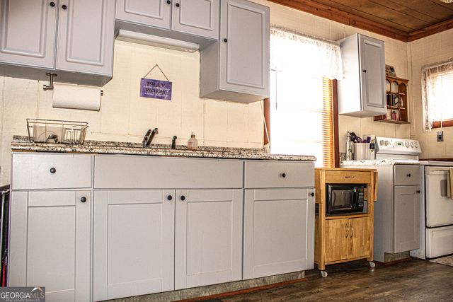 242 Katy Lake Road, Jackson, GA 30233