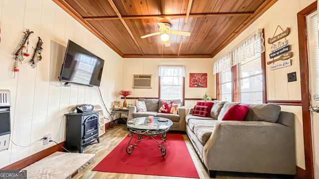 242 Katy Lake Road, Jackson, GA 30233