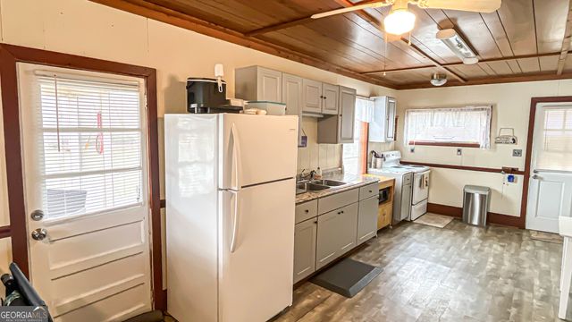 242 Katy Lake Road, Jackson, GA 30233