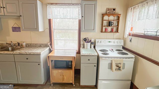 242 Katy Lake Road, Jackson, GA 30233