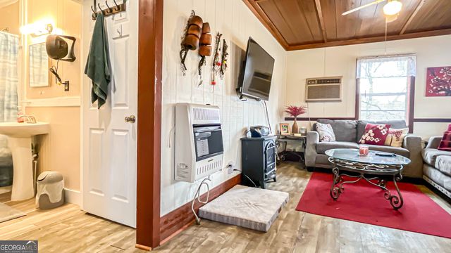 242 Katy Lake Road, Jackson, GA 30233