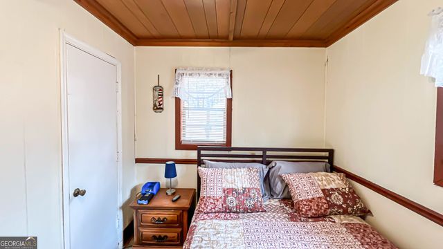 242 Katy Lake Road, Jackson, GA 30233