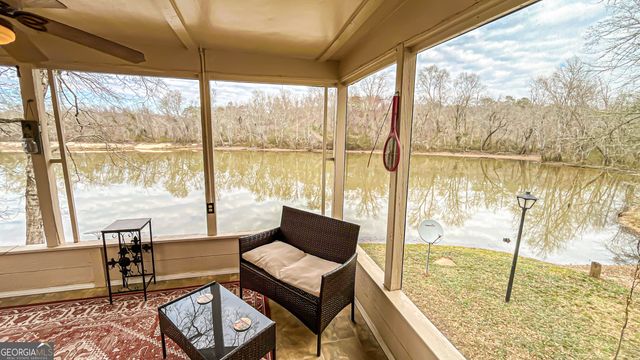 242 Katy Lake Road, Jackson, GA 30233