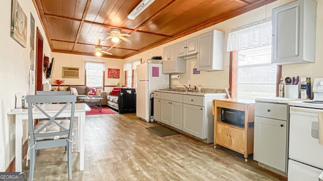 242 Katy Lake Road, Jackson, GA 30233