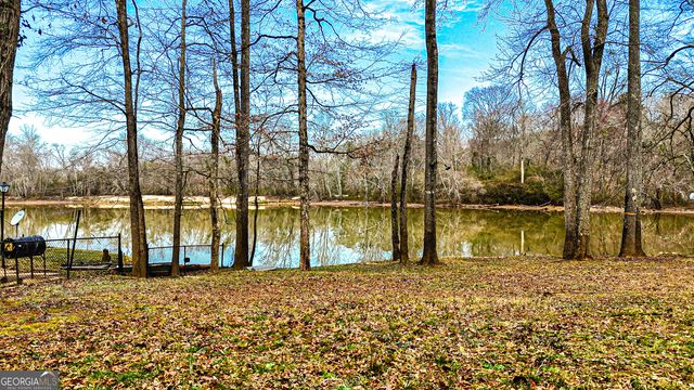 242 Katy Lake Road, Jackson, GA 30233