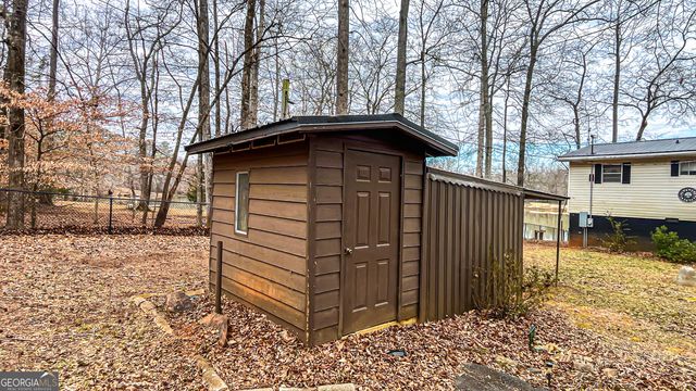 242 Katy Lake Road, Jackson, GA 30233