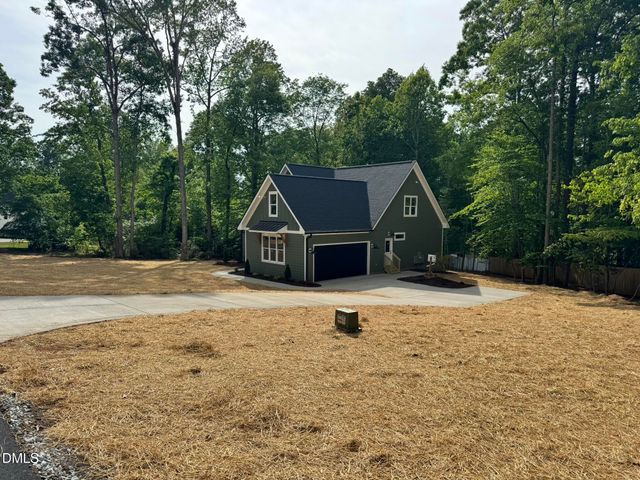 565 Willford Woods Road, Hillsborough, NC 27278