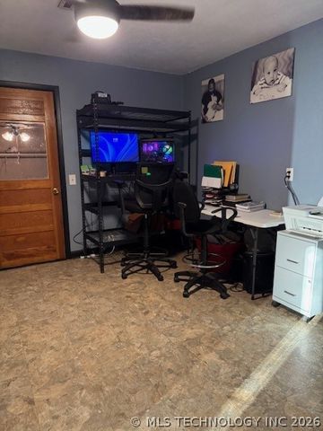 360 N 1st Road, Healdton, OK 73438