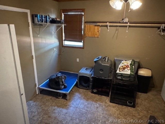 360 N 1st Road, Healdton, OK 73438