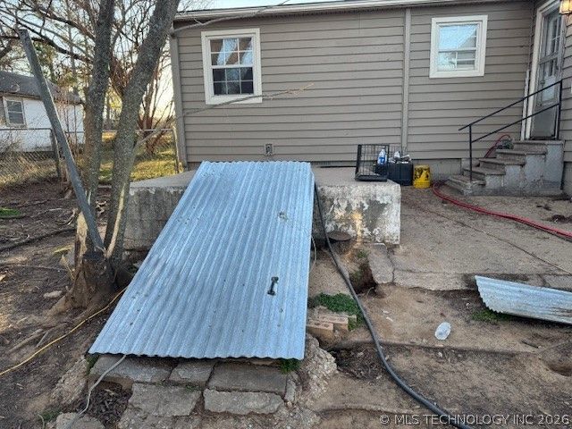 360 N 1st Road, Healdton, OK 73438