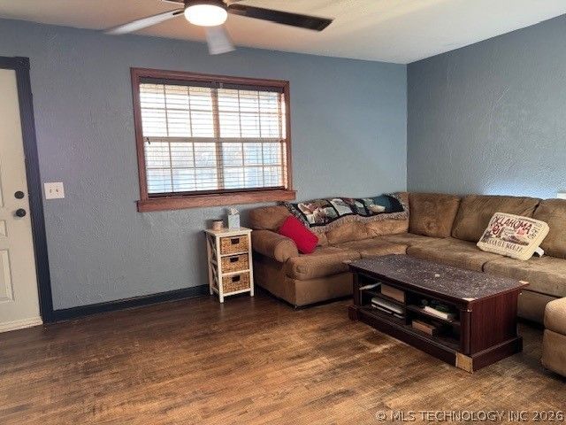 360 N 1st Road, Healdton, OK 73438