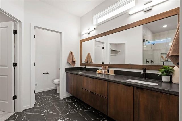 2606 SW Farm Field Road, Lee's Summit, MO 64082