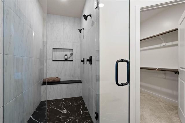 2606 SW Farm Field Road, Lee's Summit, MO 64082