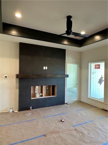 2606 SW Farm Field Road, Lee's Summit, MO 64082