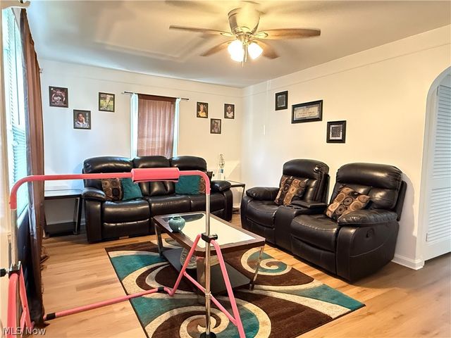 430 Moherman Avenue, Youngstown, OH 44509