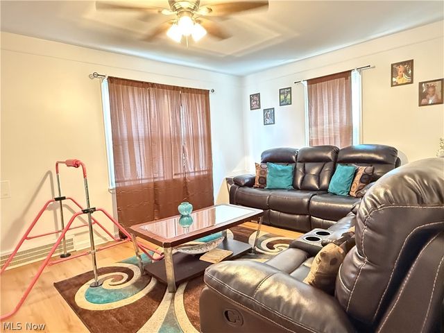 430 Moherman Avenue, Youngstown, OH 44509