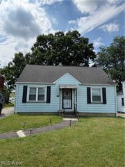 430 Moherman Avenue, Youngstown, OH 44509
