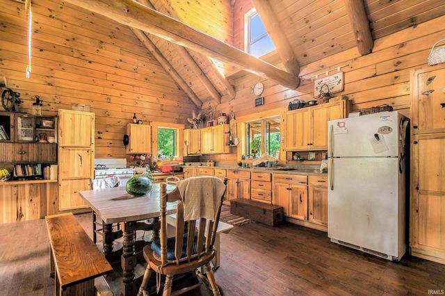 17064 County Road 14, Goshen, IN 46528