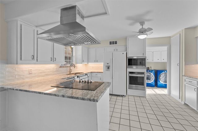 131 Shadowood Street, Conroe, TX 77304
