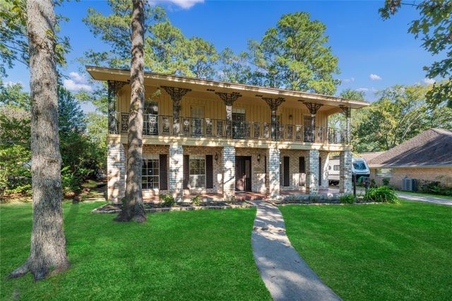 131 Shadowood Street, Conroe, TX 77304
