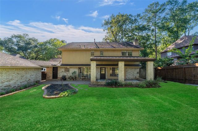 131 Shadowood Street, Conroe, TX 77304