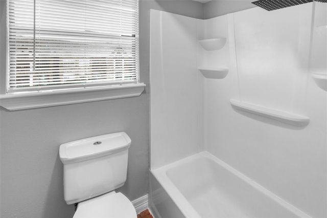 1089 Country Place Drive, Houston, TX 77079