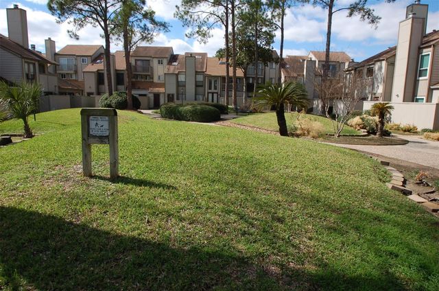 1089 Country Place Drive, Houston, TX 77079