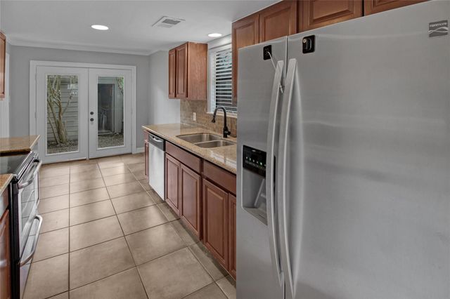 1089 Country Place Drive, Houston, TX 77079