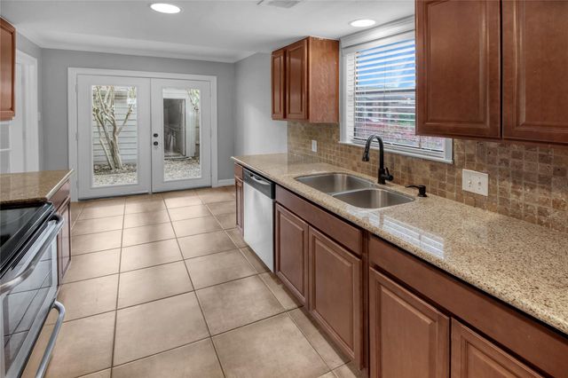 1089 Country Place Drive, Houston, TX 77079