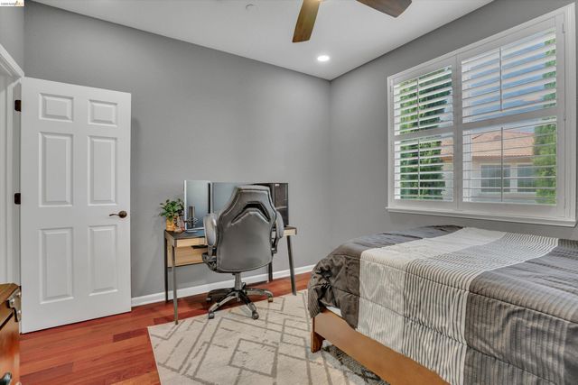 288 Pebble Beach Dr, Brentwood, CA 94513