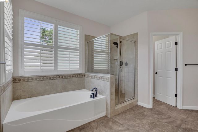 288 Pebble Beach Dr, Brentwood, CA 94513