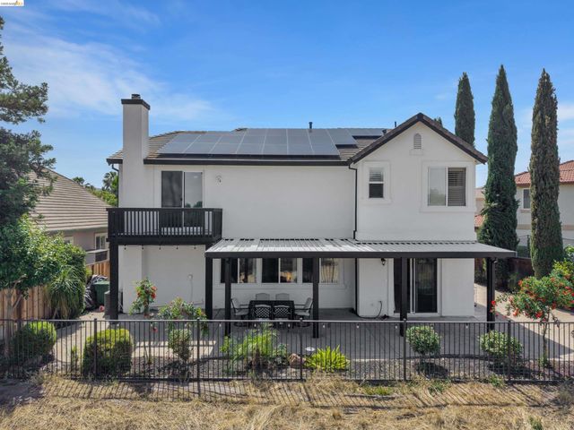 288 Pebble Beach Dr, Brentwood, CA 94513
