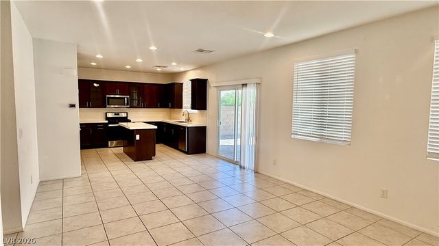 2126 Mystic Wave Road, North Las Vegas, NV 89031