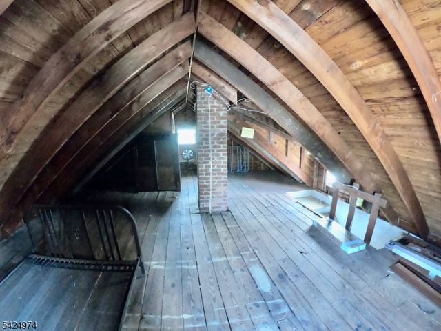 19 Ryerson Ave, Newton Town, NJ 07860