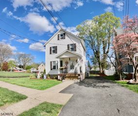 19 Ryerson Ave, Newton Town, NJ 07860