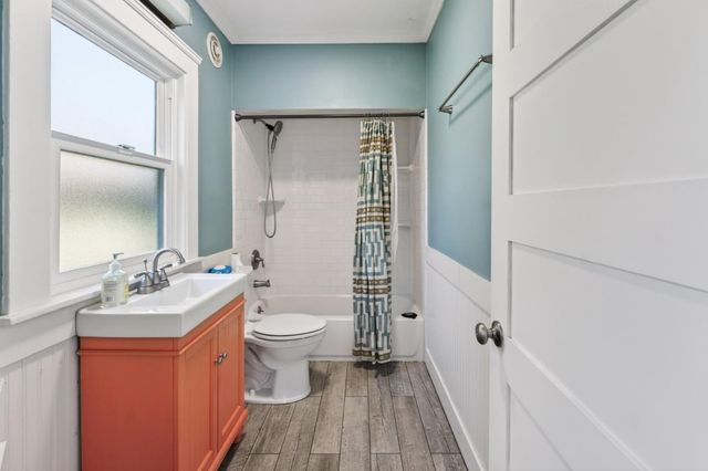 6677 Brann Street, Oakland, CA 94605