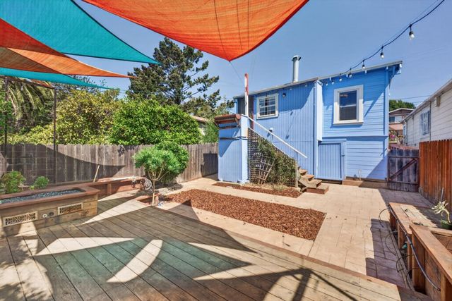 6677 Brann Street, Oakland, CA 94605
