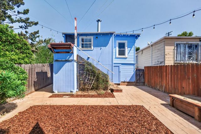 6677 Brann Street, Oakland, CA 94605