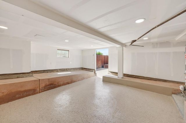 6677 Brann Street, Oakland, CA 94605