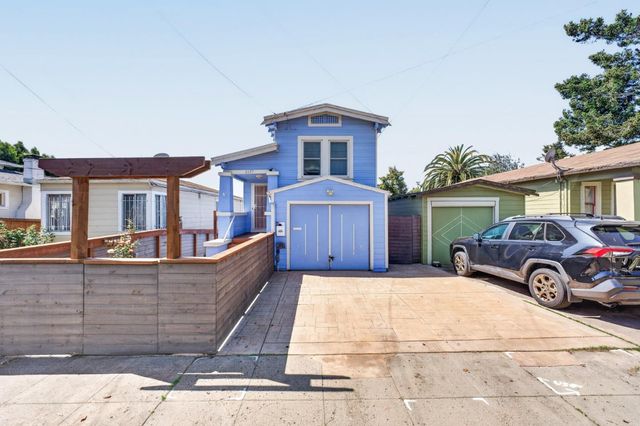 6677 Brann Street, Oakland, CA 94605