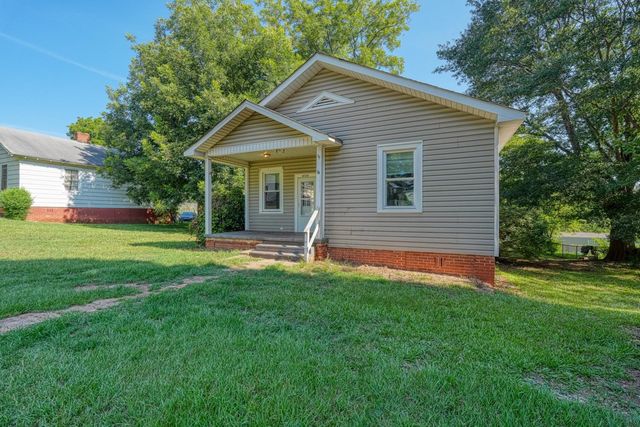 8120 2nd Street, Boiling Springs, SC 29316