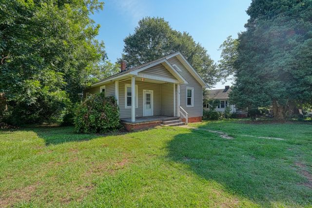 8120 2nd Street, Boiling Springs, SC 29316