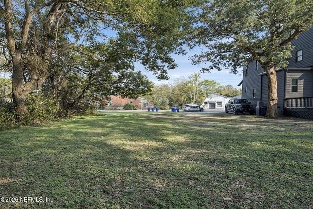 111 S 8TH, Fernandina Beach, FL 32034