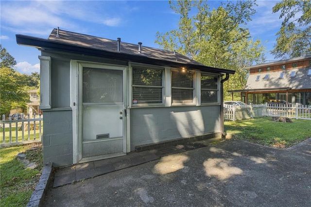 425 Leonardo Avenue NE, Atlanta, GA 30307
