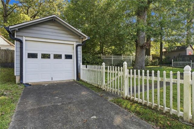 425 Leonardo Avenue NE, Atlanta, GA 30307
