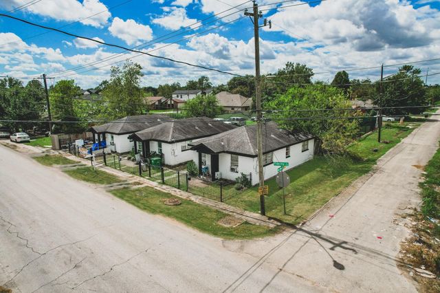 1715 New Mexico Street, Houston, TX 77029
