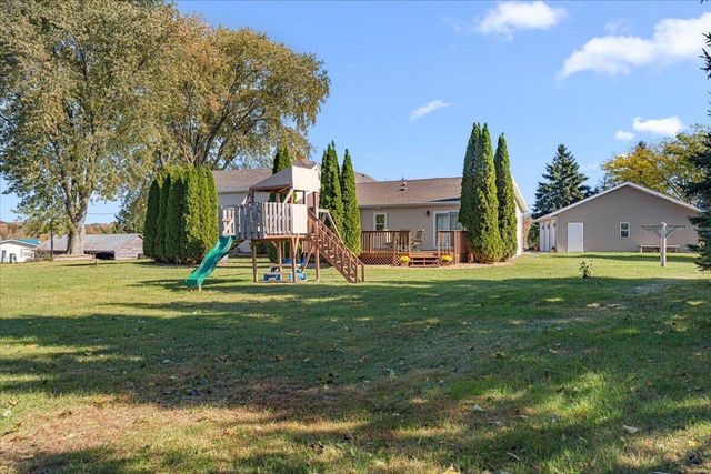 W5689 County Road W, Adell, WI 53001