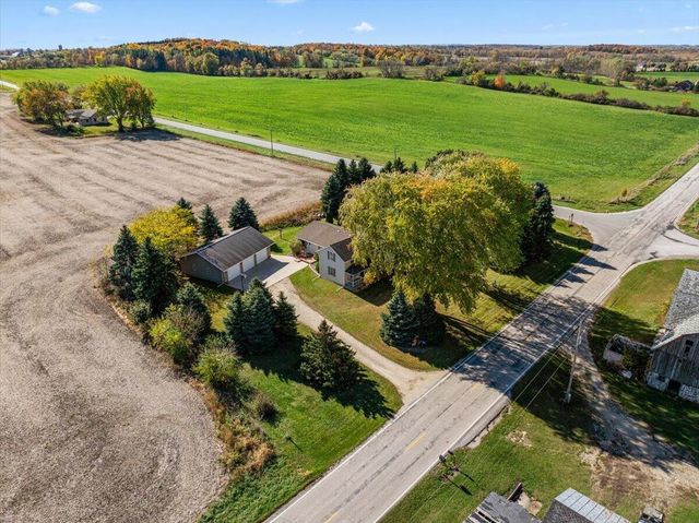 W5689 County Road W, Adell, WI 53001